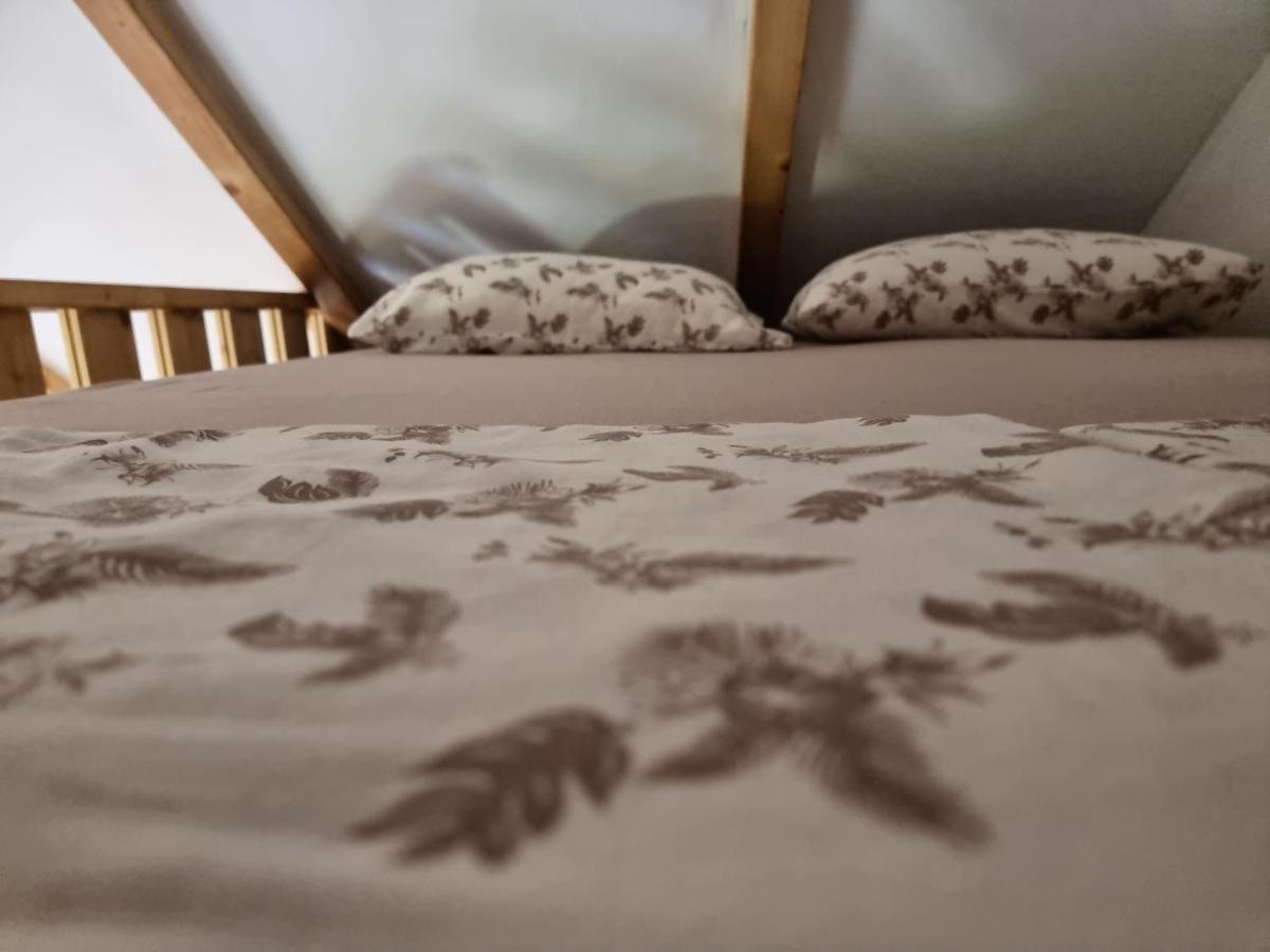 Holiday Home Sajra Kulen Vakuf Luaran gambar