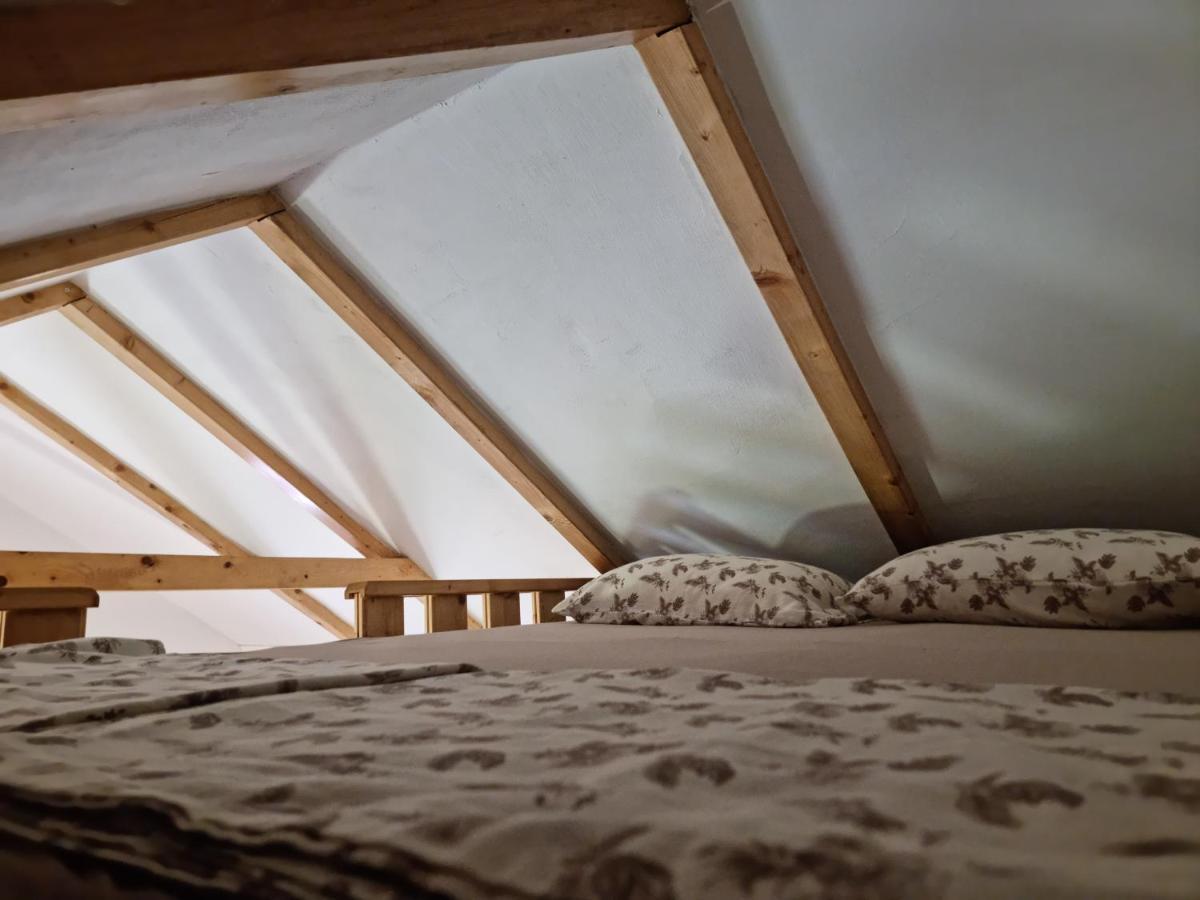 Holiday Home Sajra Kulen Vakuf Luaran gambar