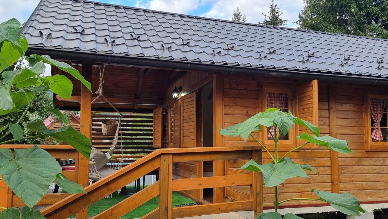 Holiday Home Sajra Kulen Vakuf Luaran gambar